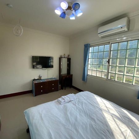 Mountain Gods B&B Nantou Экстерьер фото